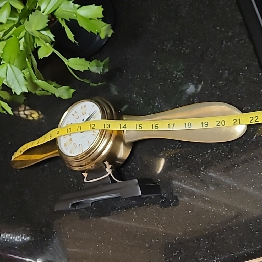 Propeller Tabletop Clock - Picture 9 of 10